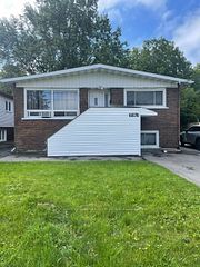 6876 Notre Dame Street B, Orleans - Convent Glen and Area, ON K1C 1H7