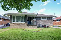 759 ADAMS Avenue, Elmvale Acres and Area, ON K1G 2Y1