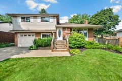118 Princeton Drive, Hamilton, ON L8T 4B7