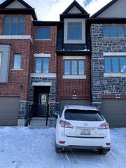 92 Monarch Woods Drive, Kitchener, ON N2P 0K1