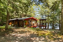 1143 Butterfly Road, Muskoka Lakes, ON P0B 1J0