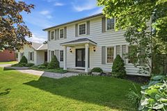 1 Meander Close, Hamilton, ON L0R 1H1