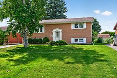 742 Laidlaw Crescent, Kingston, ON K7M 5M5