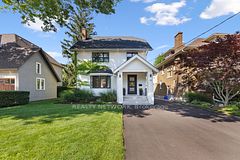 16 South Drive, St. Catharines, ON L2R 4T8