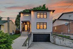 1559 Queensdale Avenue, Blossom Park - Airport and Area, ON K1T 1J3