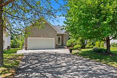 17 Warnock Court, Overbrook - Castleheights and Area, ON K1J 1H1