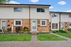 1328 Commissioners Road W 62, London South, ON N6K 2Y6