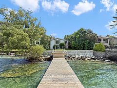 9 Point Crescent, Kingston, ON K7M 3P2