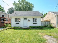 12 Beachaven Drive, St. Catharines, ON L2M 1A4