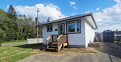 295 Cowan Street, Thunder Bay, ON P7A 1R6