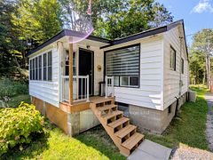 44 Springhill Road, McKellar, ON P2A 2W7