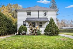 32 Colonel Murray Street, Stittsville - Munster - Richmond, ON K0A 2Z0