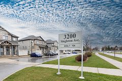 3200 Singleton Avenue 17, London South, ON N6L 0C7