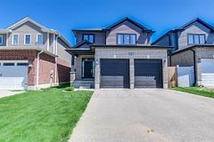 2718 Tokala Trail, London North, ON N6G 0L7