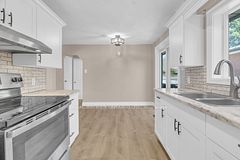 301 Franklin Street N A, Kitchener, ON N2A 1Y9