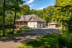 38 Royal Oak Crescent, Huntsville, ON P1H 0A8