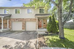120 Dudhope Avenue 17, Cambridge, ON N1R 4T7