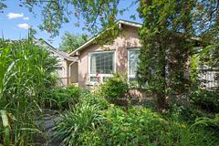 34 Pondview Crescent, Guelph, ON N1E 3K1