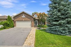 31 Essex Drive, Belleville, ON K8N 0M9