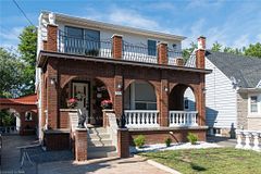 359 QUEENSDALE Avenue E Upper, Hamilton, ON L9A 1L5