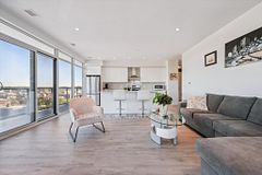 15 Glebe Street 902, Cambridge, ON N1S 0C3