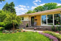 119 Seneca Drive, Hamilton, ON L9G 3B7