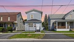 20 1/2 Lawrence Avenue, Cornwall, ON K6H 5R5