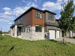 1009 Ballyhale Heights, Barrhaven, ON K2J 6Y5
