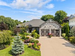 15 Harbour Court, Bluewater, ON N0M 1G0