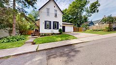4 S Franklin Street S, Brockville, ON K6V 5H6