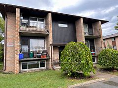 106 Lansdowne Street 103, Peterborough, ON K9J 1Y1