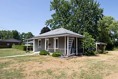 157 ADELAIDE Street, Strathroy-Caradoc, ON N7G 2V4