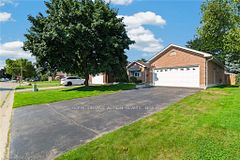 3 Harvey Court, Brantford, ON N3R 7W6