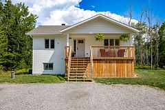 25 Astor Street S, East Ferris, ON P0H 1B0
