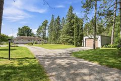 33 Portage Road, Kawartha Lakes, ON K0M 2T0