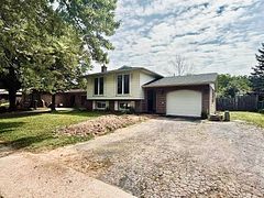 3102 Ussher Street, Niagara Falls, ON L2G 6M2