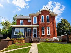 18 Stone Street, Belleville, ON K8P 1Z9