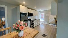 72 S Victoria Avenue S 103, Hamilton, ON L8N 2S7