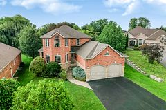 23 Magnolia Court, Belleville, ON K8P 5M7