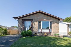 1610 Kensington Parkway, Brockville, ON K6V 6J2