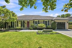 6 Royal Oak Drive, St. Catharines, ON L2N 4B6