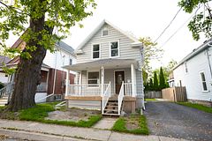 4713 Cookman Crescent N, Niagara Falls, ON L2E 1C1