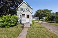 300 Park Street E, Prescott, ON K0E 1T0