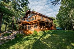 41 Pebble Beach Drive, Callander, ON P0H 1H0