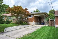 566 Chester Street, London South, ON N6C 2J9