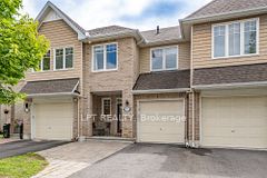 181 Manorwood Crescent, Blossom Park - Airport and Area, ON K1T 3T8