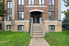 619 A Chapman Mills Drive, Barrhaven, ON K2J 5T1