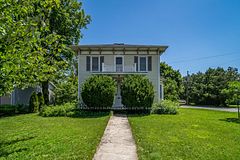 182 Water Street W, Greater Napanee, ON K7R 1W4