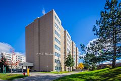 65 Highland Crescent 303, Kitchener, ON N2M 5M8