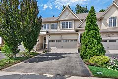 82 Maplevale Drive, Hamilton, ON L9G 0C5
